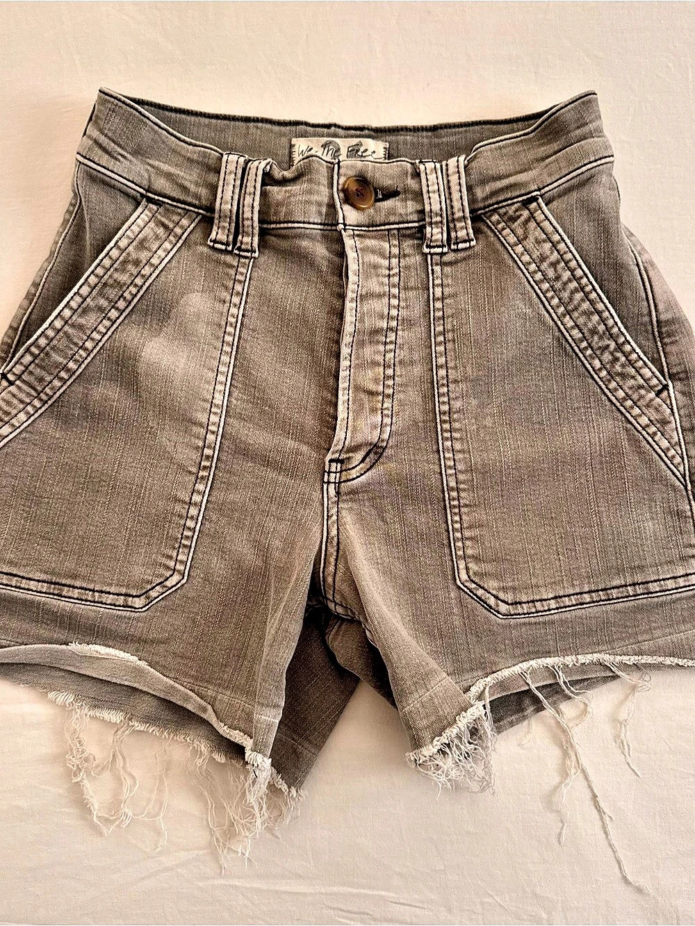 We The Free Cargo Shorts size 26